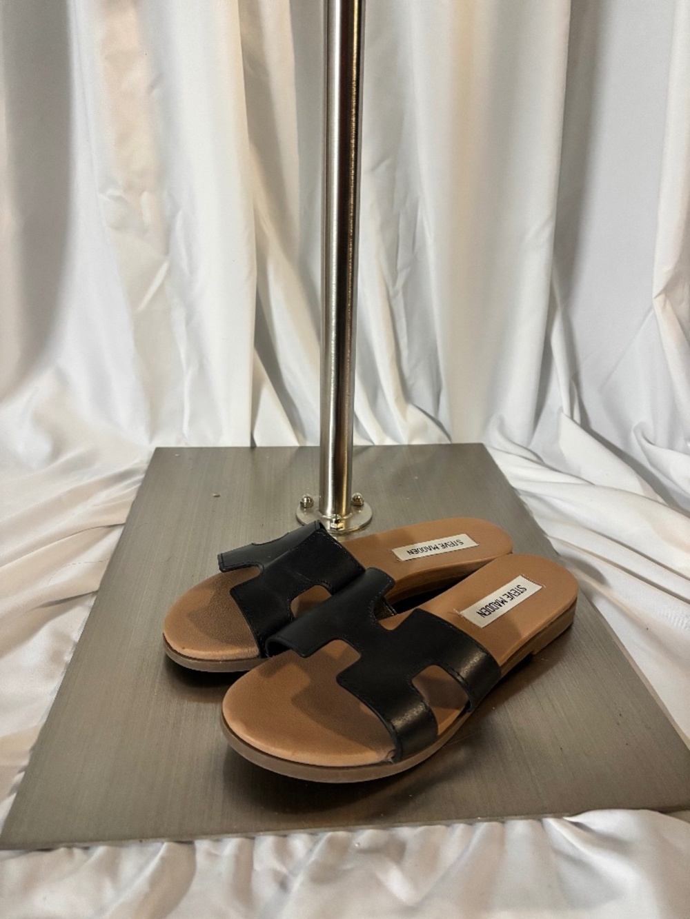 Steve Madden Hadyn flat slide sandals